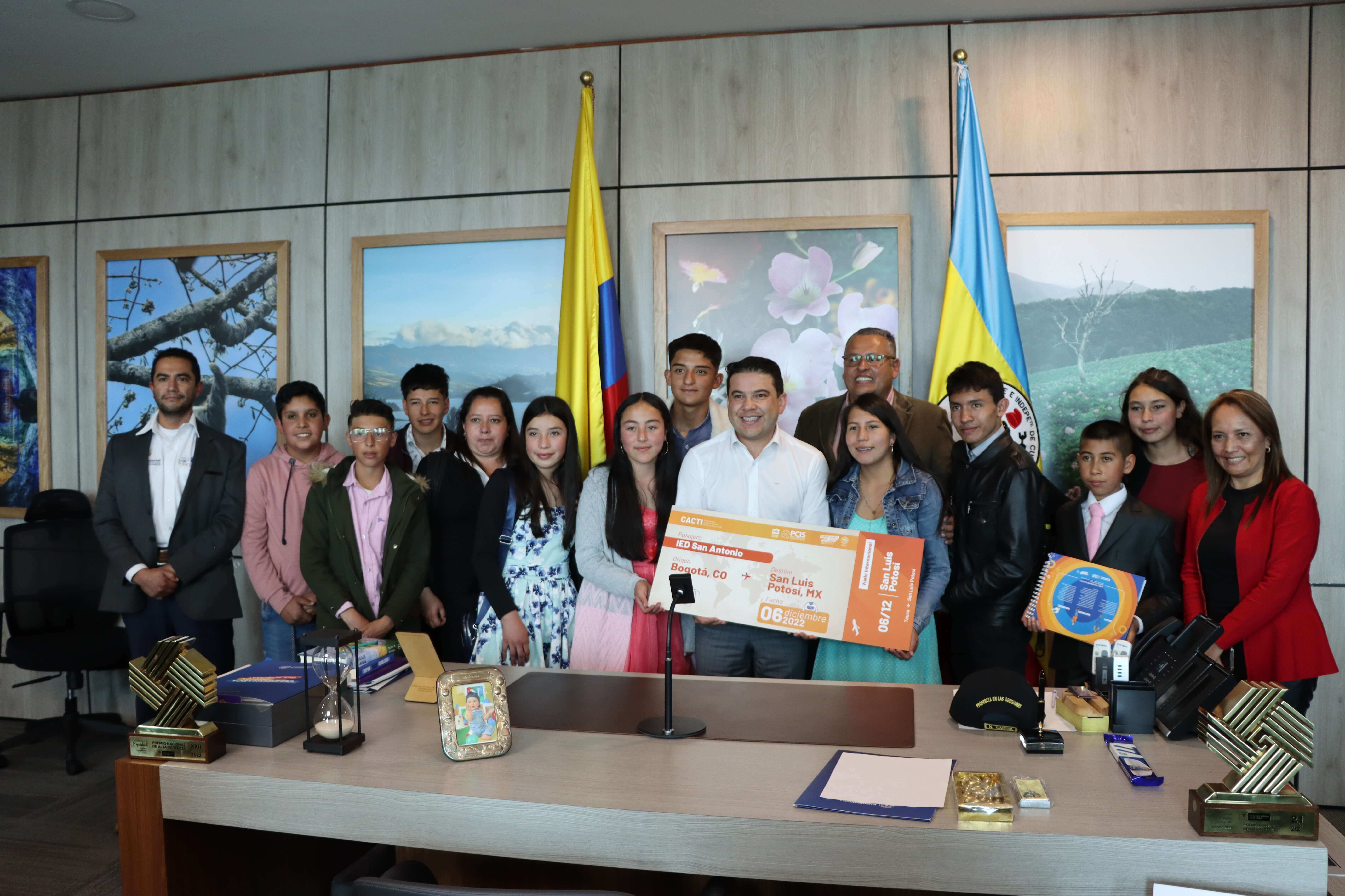 Gobernador de Cundinamarca exaltó a equipos ganadores de CACTI